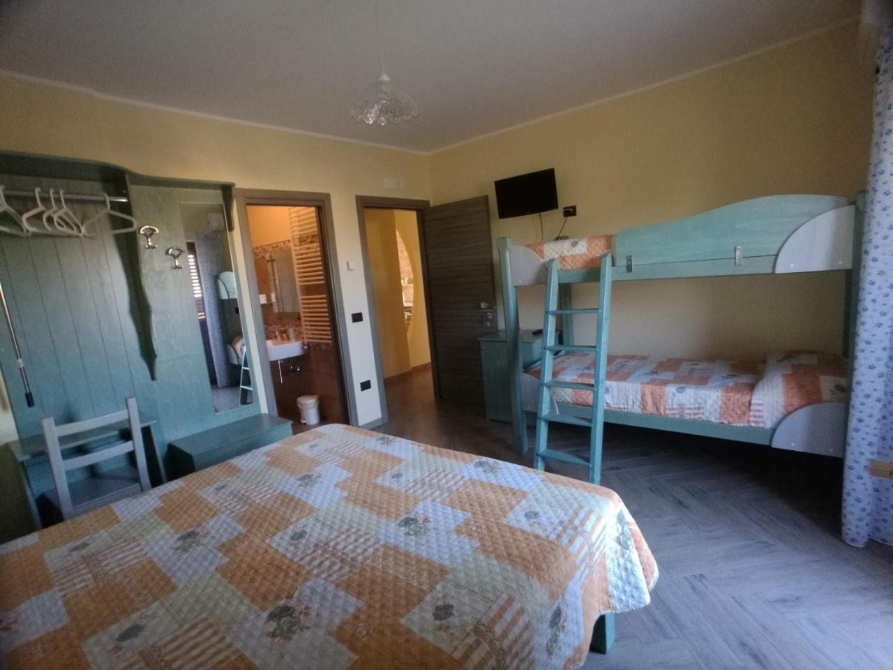 Lacus Pensilis Bed and Breakfast Castel Lagopesole Esterno foto